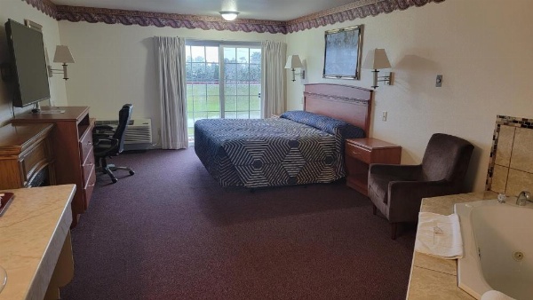 Oceanview Inn and Suites image 10